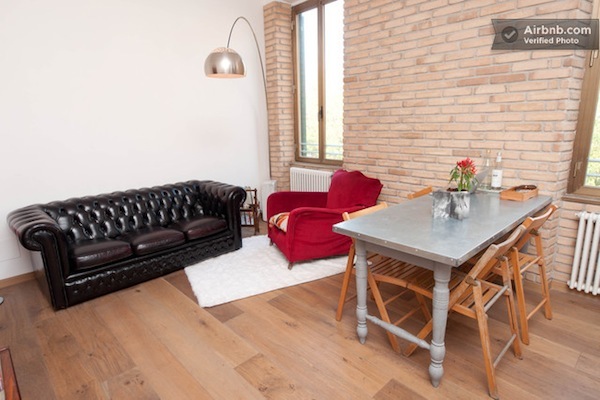 modern-loft-apartment-in-rome-with-vintage-furniture